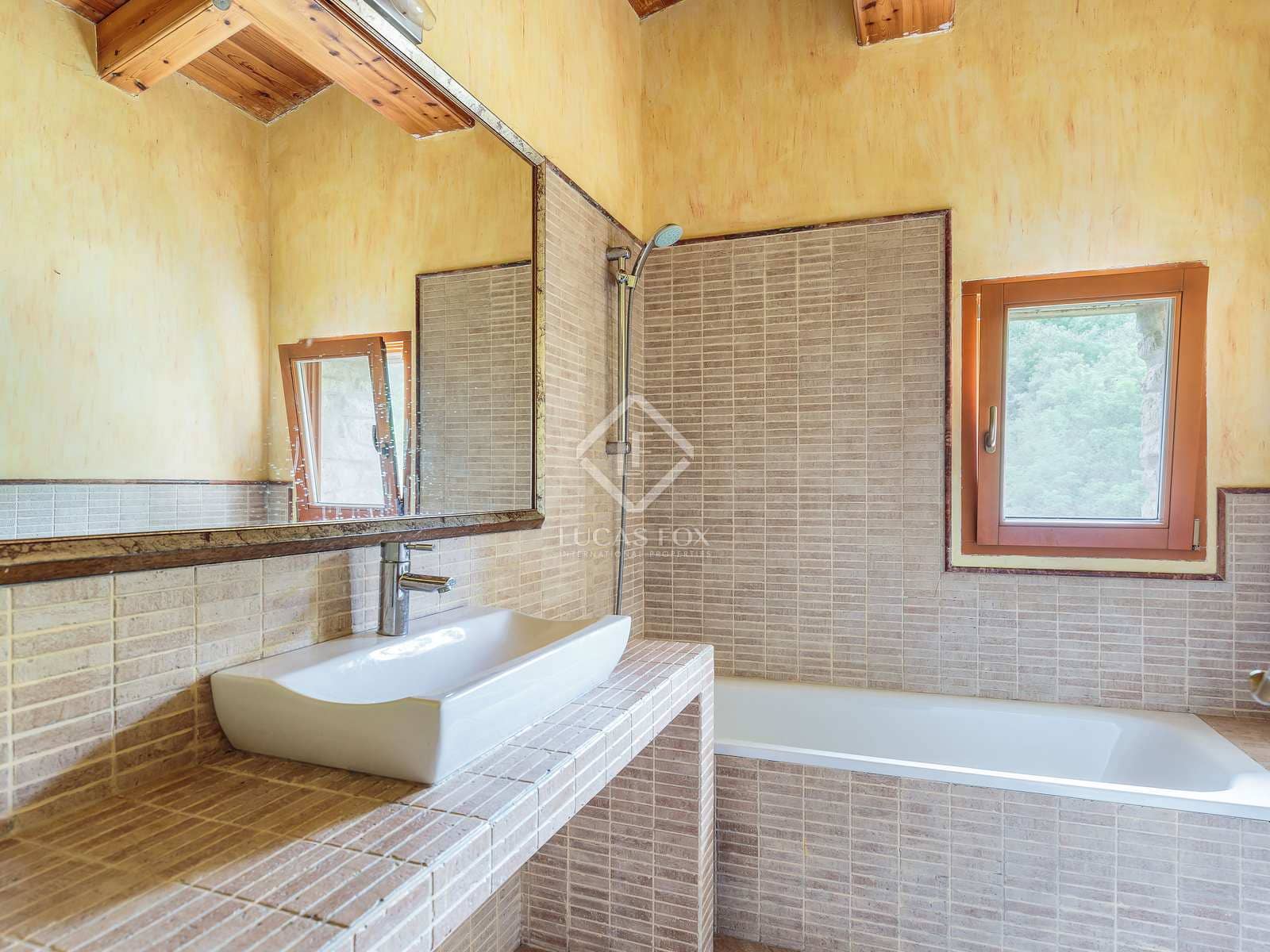 11 soveværelse Finca/Landehus til salg i Banyoles med swimmingpool garage - € 1.100.000 (Ref: 7142747)