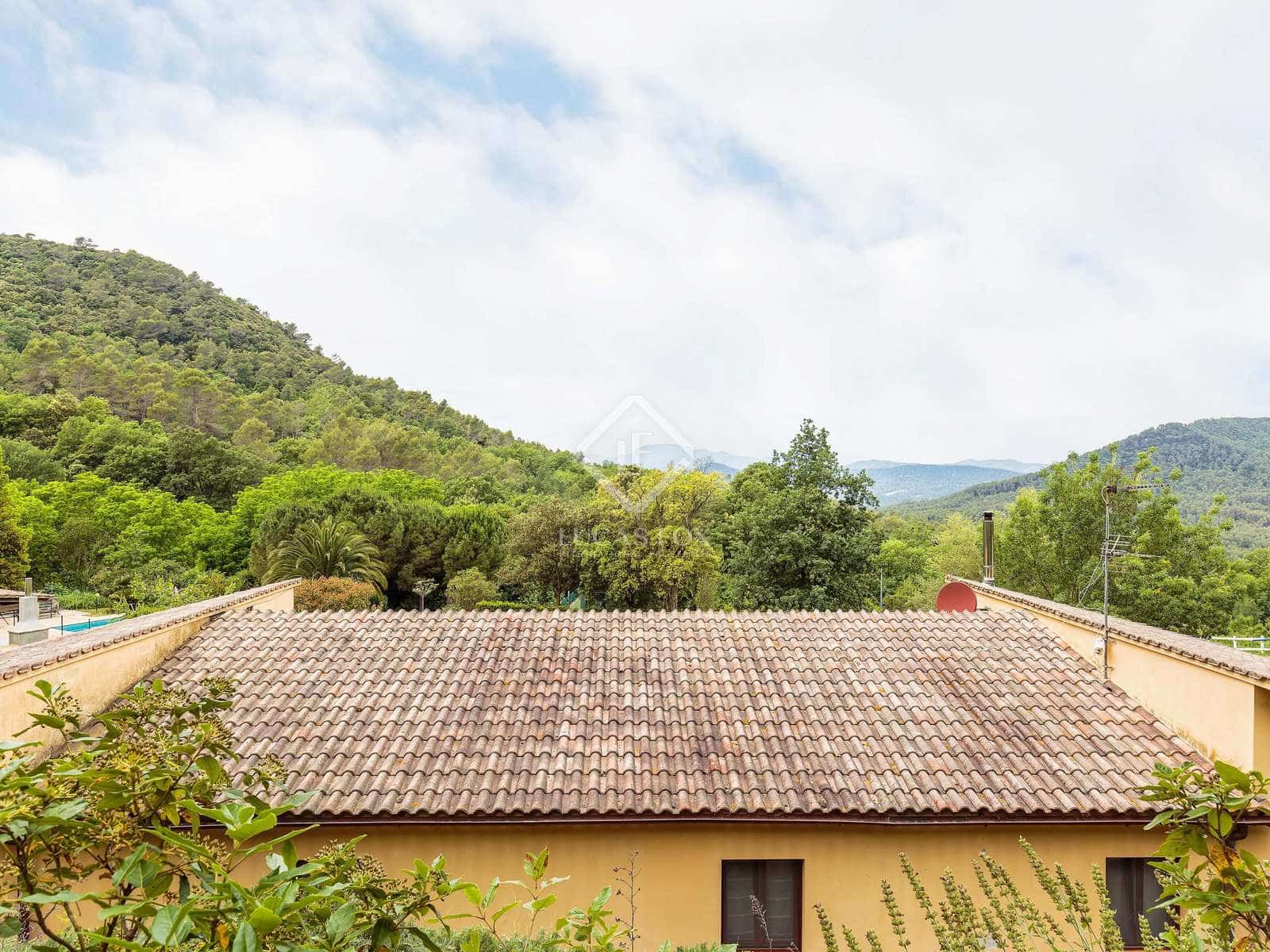 11 soveværelse Finca/Landehus til salg i Banyoles med swimmingpool garage - € 1.100.000 (Ref: 7142747)