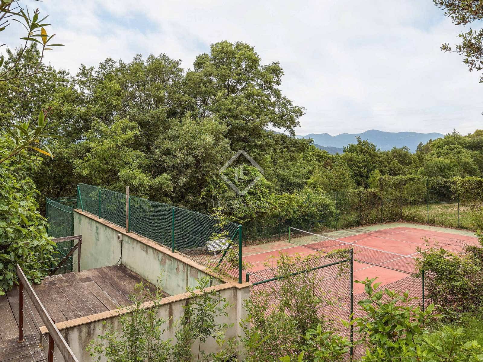 11 soveværelse Finca/Landehus til salg i Banyoles med swimmingpool garage - € 1.100.000 (Ref: 7142747)