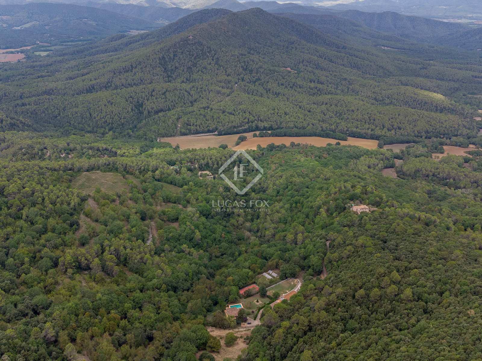 11 soveværelse Finca/Landehus til salg i Banyoles med swimmingpool garage - € 1.100.000 (Ref: 7142747)