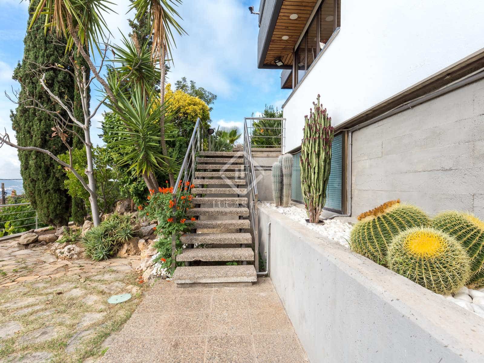 6 slaapkamer Villa te koop in Sant Just Desvern met zwembad garage - € 1.750.000 (Ref: 7142756)