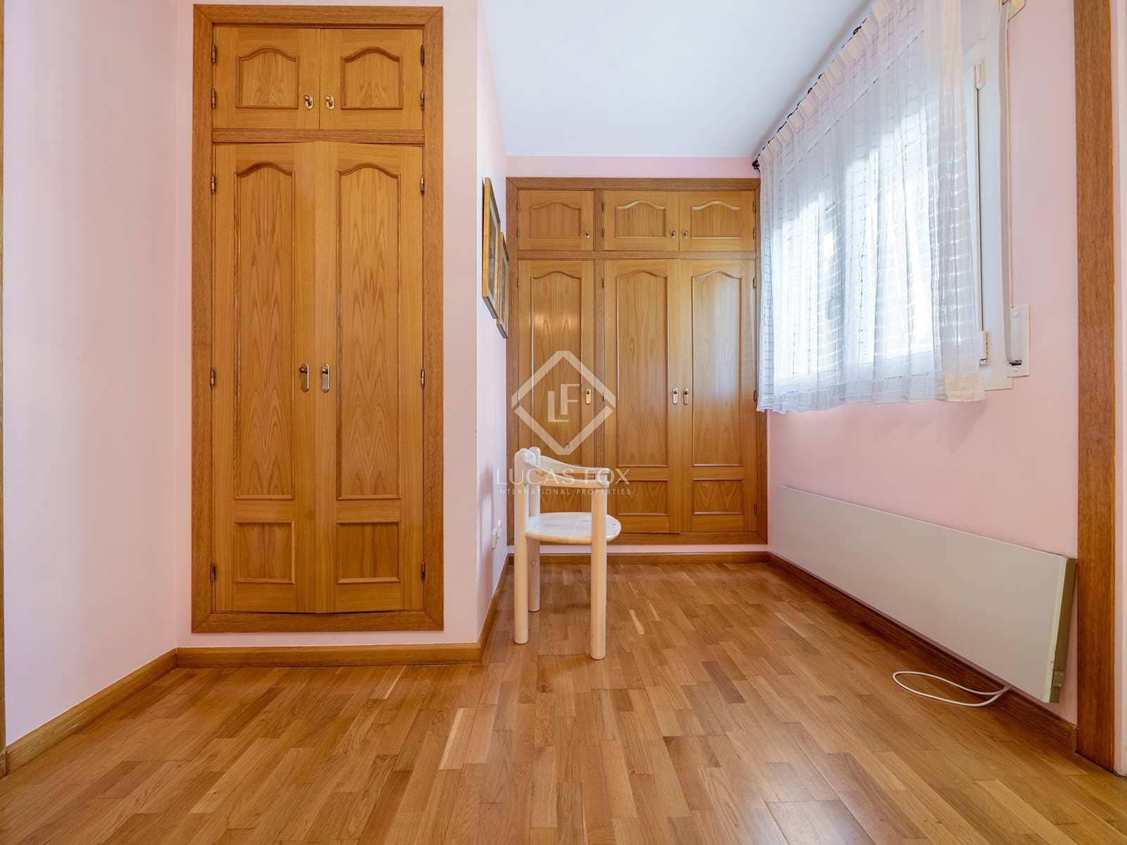 9 soveværelse Villa til salg i Roda de Bara med swimmingpool garage - € 1.800.000 (Ref: 7149362)