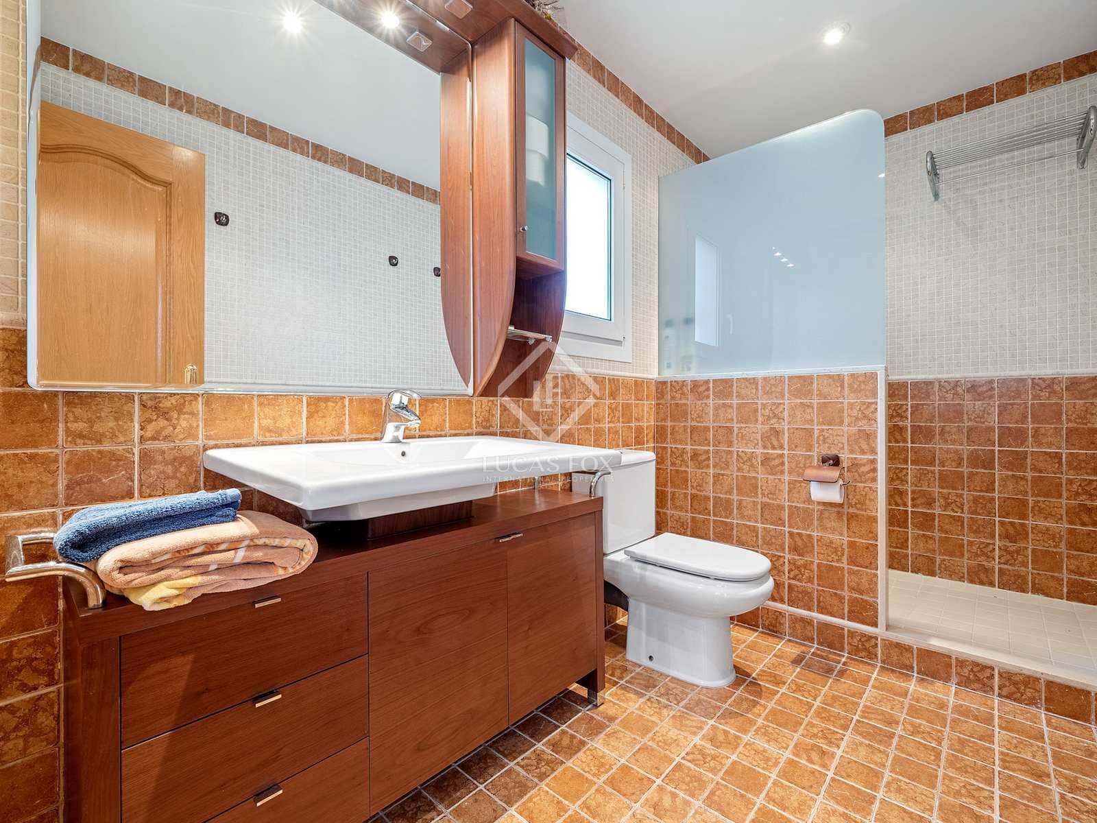 9 soveværelse Villa til salg i Roda de Bara med swimmingpool garage - € 1.800.000 (Ref: 7149362)