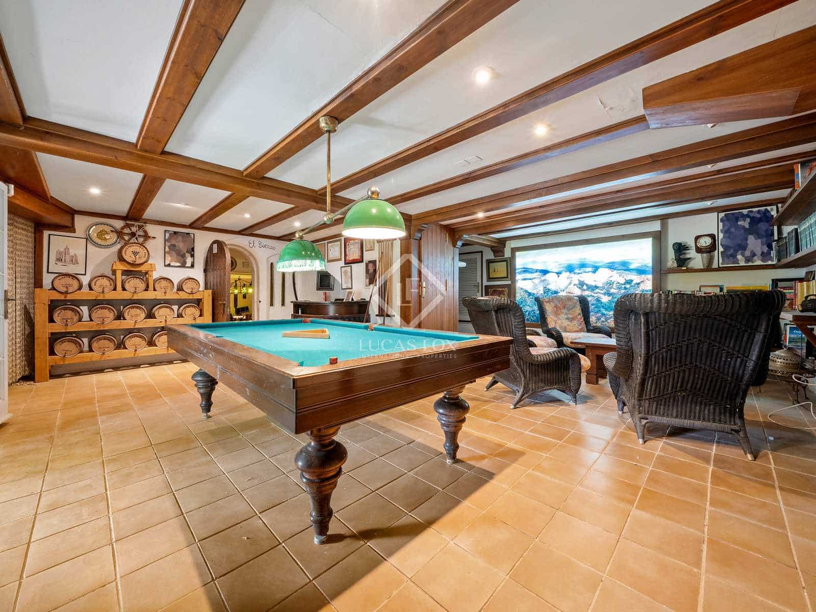 9 soveværelse Villa til salg i Roda de Bara med swimmingpool garage - € 1.800.000 (Ref: 7149362)