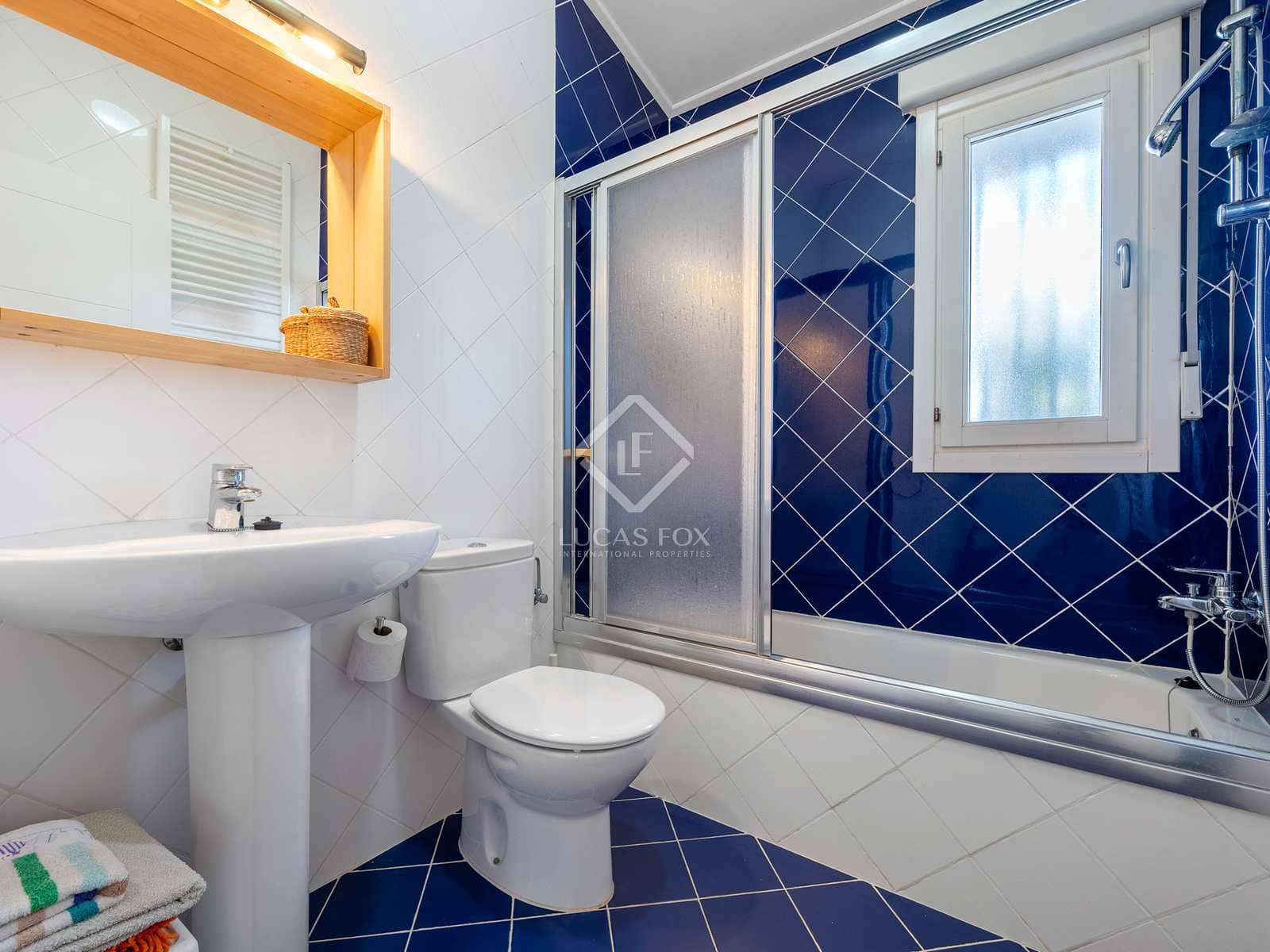 9 soveværelse Villa til salg i Roda de Bara med swimmingpool garage - € 1.800.000 (Ref: 7149362)