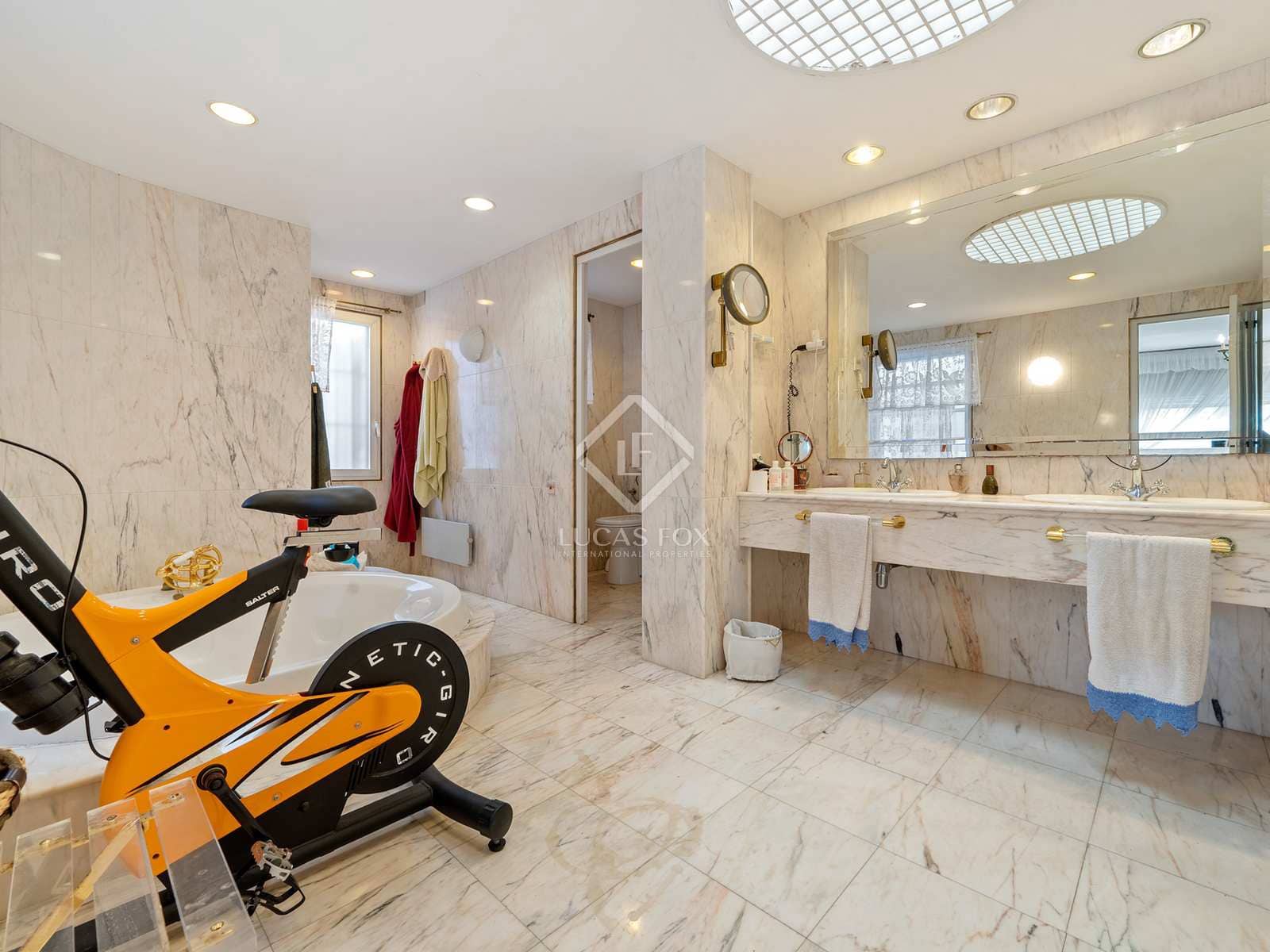 9 soveværelse Villa til salg i Roda de Bara med swimmingpool garage - € 1.800.000 (Ref: 7149362)