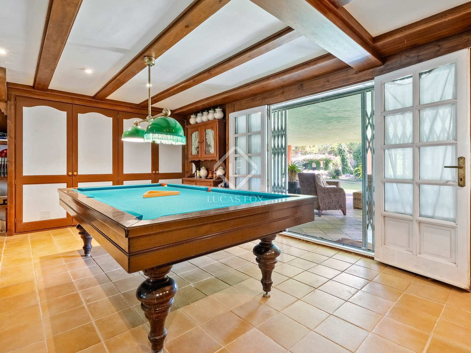 9 soveværelse Villa til salg i Roda de Bara med swimmingpool garage - € 1.800.000 (Ref: 7149362)