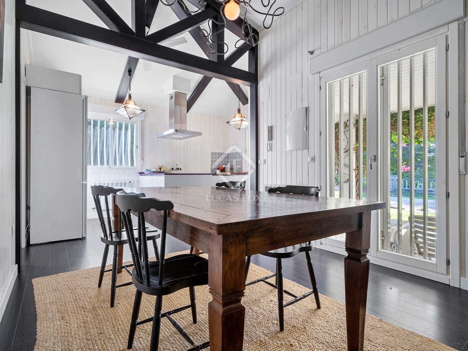 9 soveværelse Villa til salg i Roda de Bara med swimmingpool garage - € 1.800.000 (Ref: 7149362)