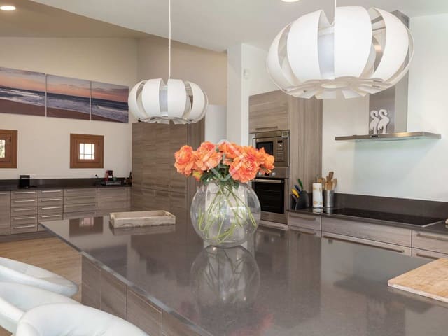 11 bedroom Villa for sale in Sa Riera, Begur with pool garage - € 2,300,000 (Ref: 7149371)