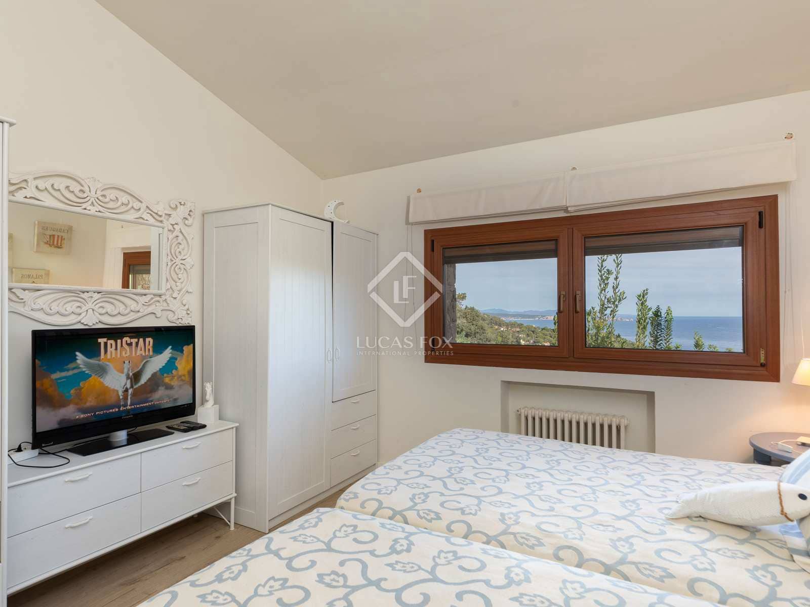 11 sypialnia Willa na sprzedaż w Sa Riera z basenem garażem - 2 300 000 € (Ref: 7149371)