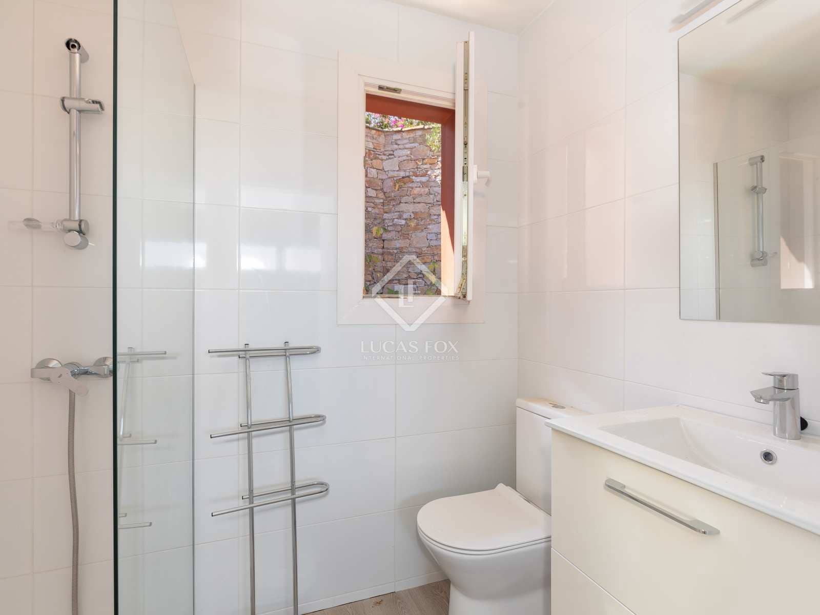 11 sypialnia Willa na sprzedaż w Sa Riera z basenem garażem - 2 300 000 € (Ref: 7149371)