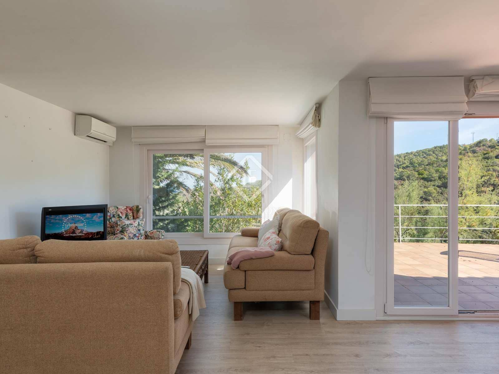 11 sypialnia Willa na sprzedaż w Sa Riera z basenem garażem - 2 300 000 € (Ref: 7149371)