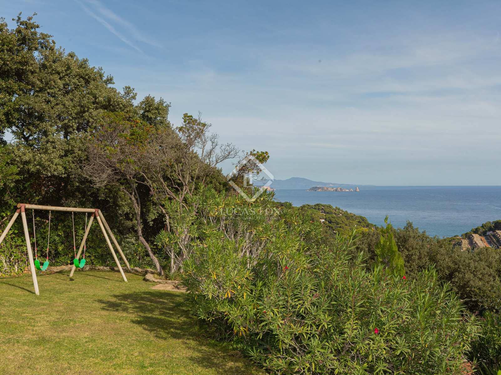 11 sypialnia Willa na sprzedaż w Sa Riera z basenem garażem - 2 300 000 € (Ref: 7149371)