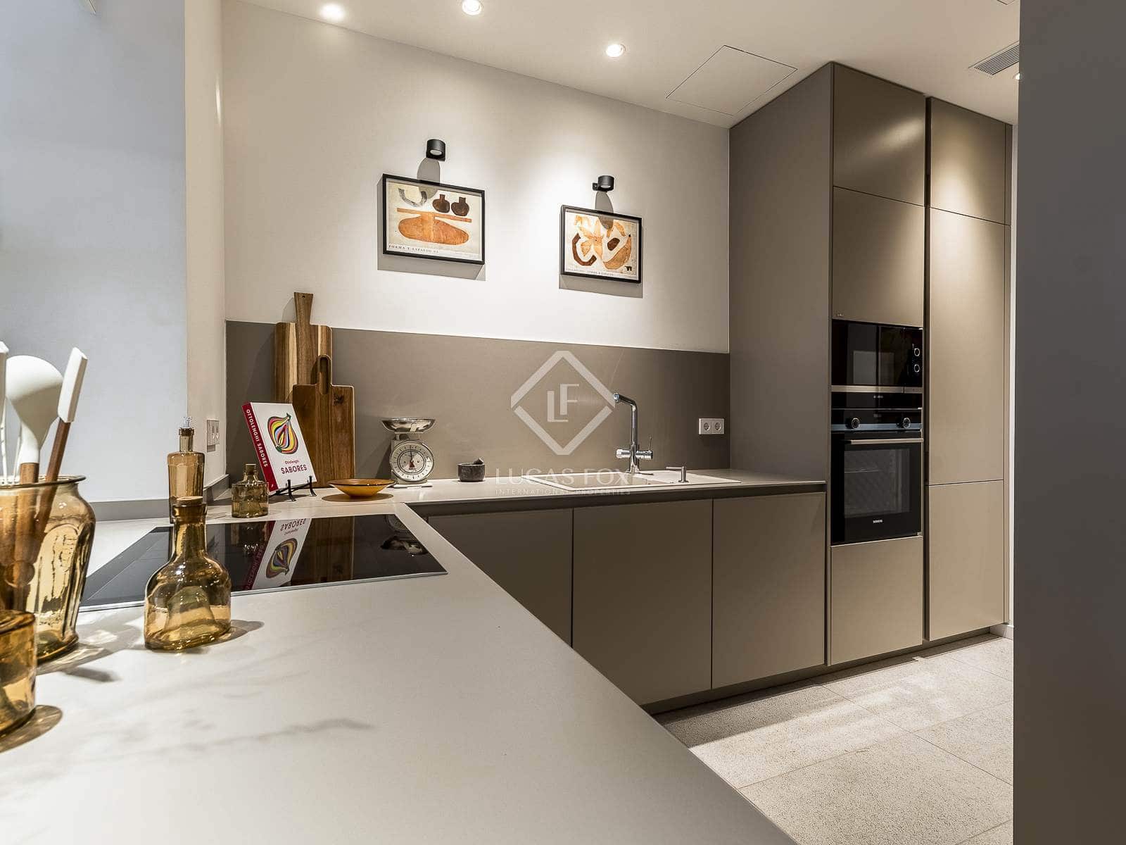 2 slaapkamer Appartement te koop in Barcelona stad - € 1.050.000 (Ref: 7153550)