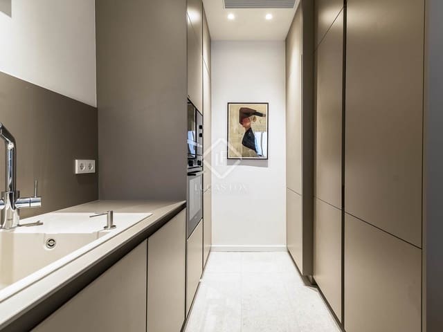 2 slaapkamer Appartement te koop in Barcelona stad - € 1.050.000 (Ref: 7153550)