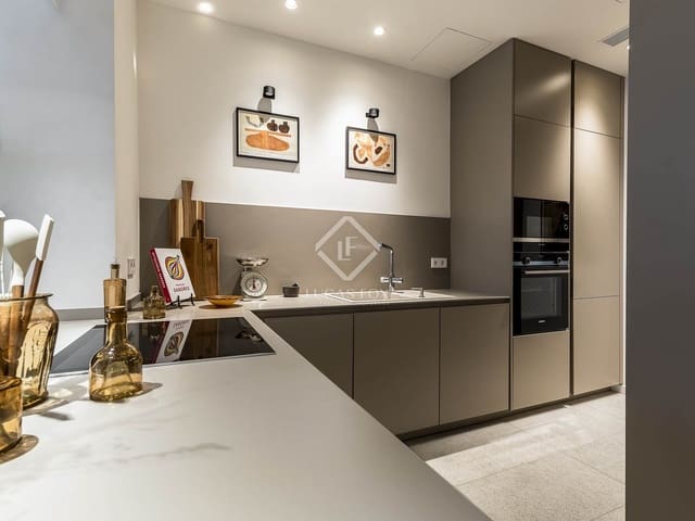 2 slaapkamer Appartement te koop in Barcelona stad - € 1.050.000 (Ref: 7153550)