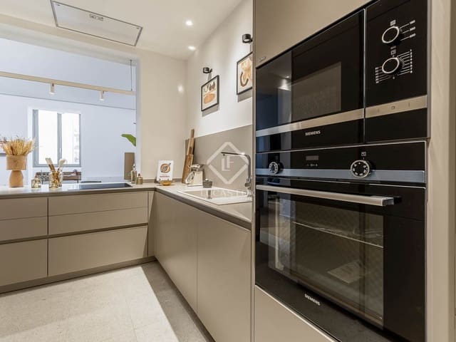 2 slaapkamer Appartement te koop in Barcelona stad - € 1.050.000 (Ref: 7153550)