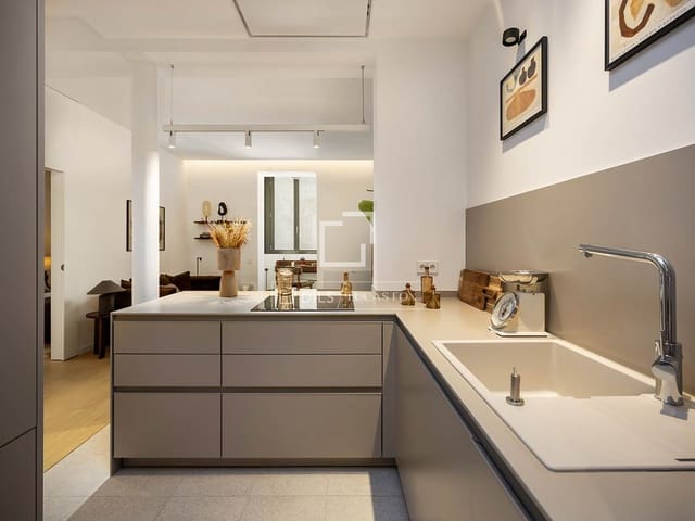 2 bedroom Apartment for sale in Barcelona city - € 994,000 (Ref: 7153550)