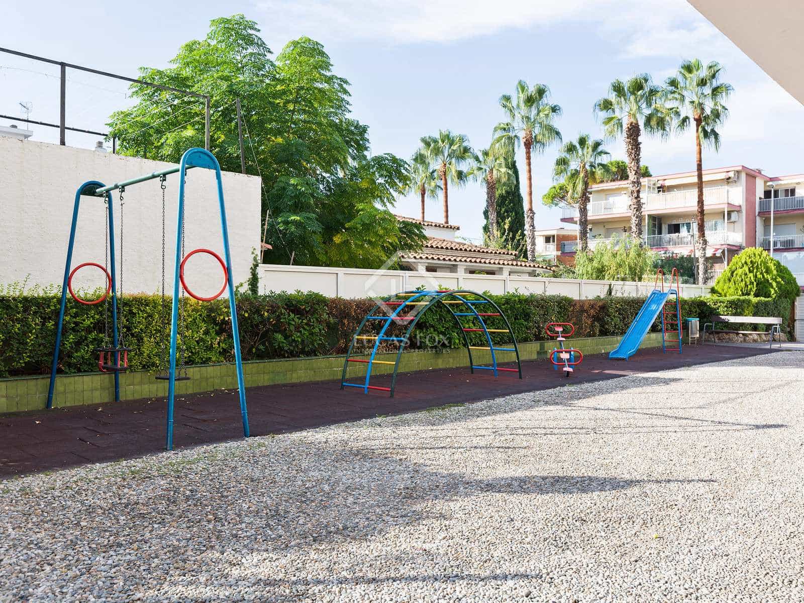 3 quarto Apartamento para venda em Castelldefels com piscina garagem - 415 000 € (Ref: 7158501)