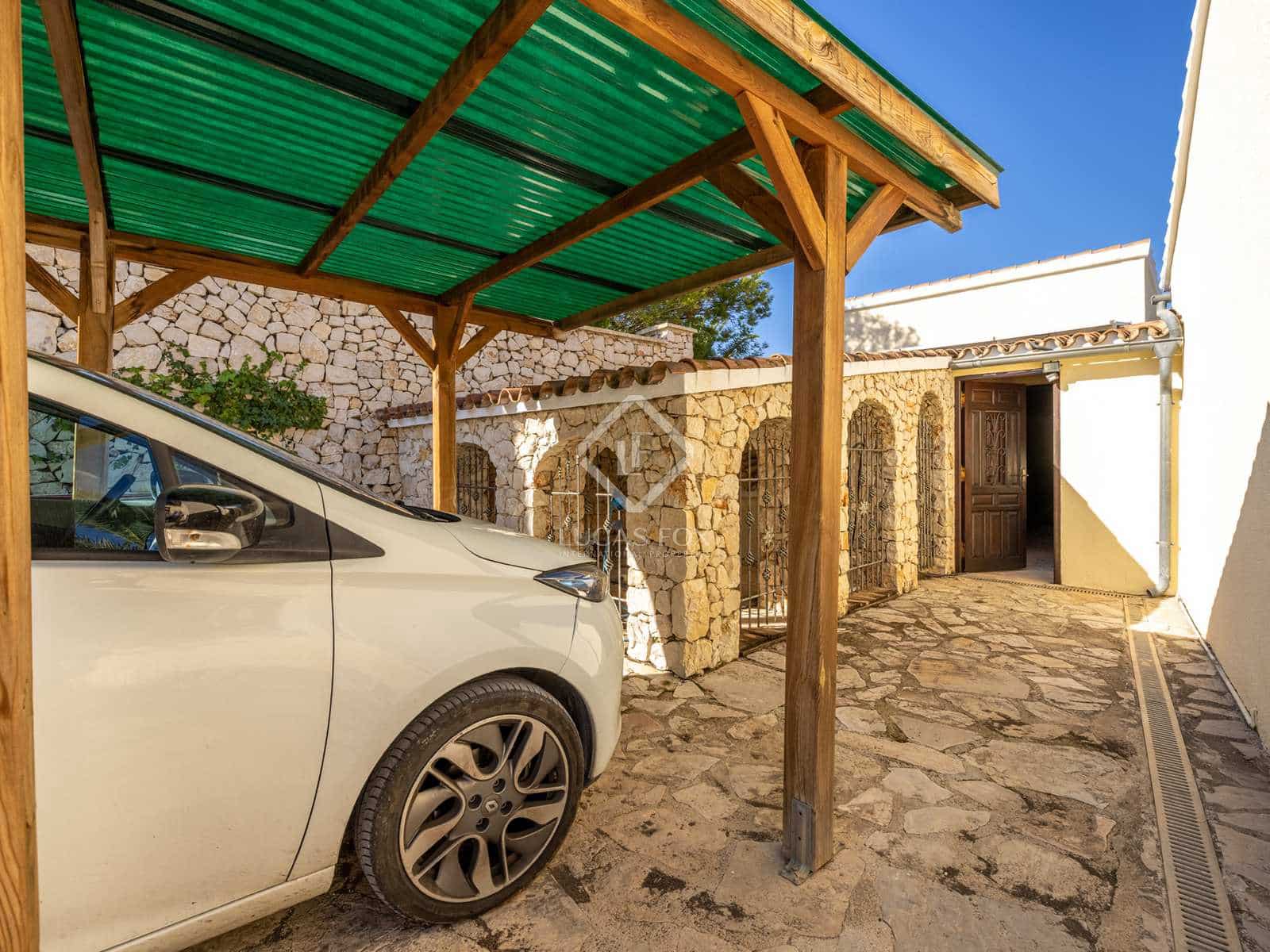 7 sypialnia Willa na sprzedaż w Benissa z basenem garażem - 995 000 € (Ref: 7168446)