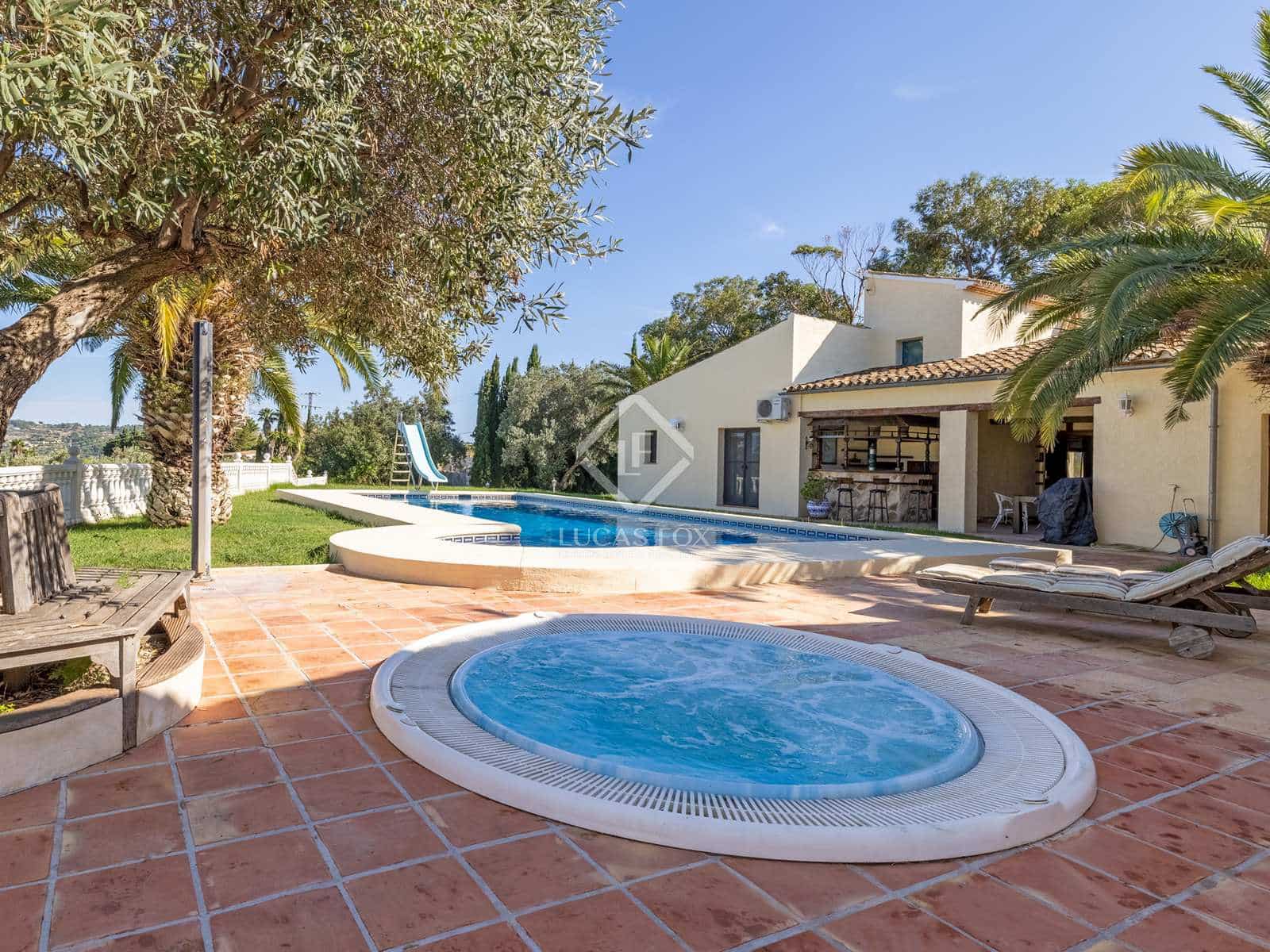 7 sypialnia Willa na sprzedaż w Benissa z basenem garażem - 995 000 € (Ref: 7168446)