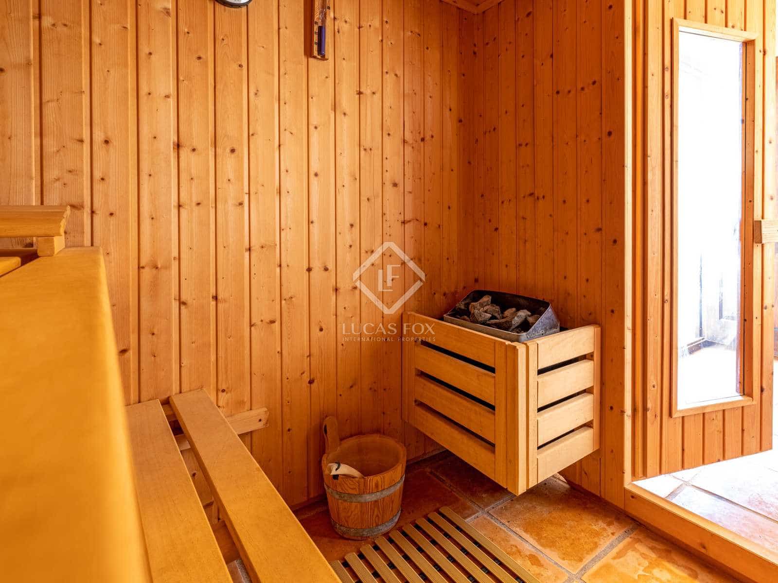 7 sypialnia Willa na sprzedaż w Benissa z basenem garażem - 995 000 € (Ref: 7168446)