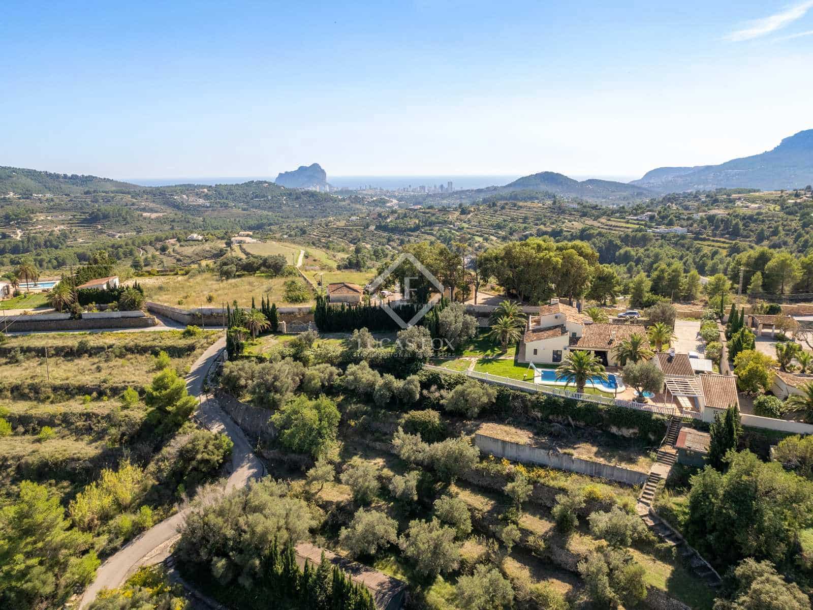 7 sypialnia Willa na sprzedaż w Benissa z basenem garażem - 995 000 € (Ref: 7168446)