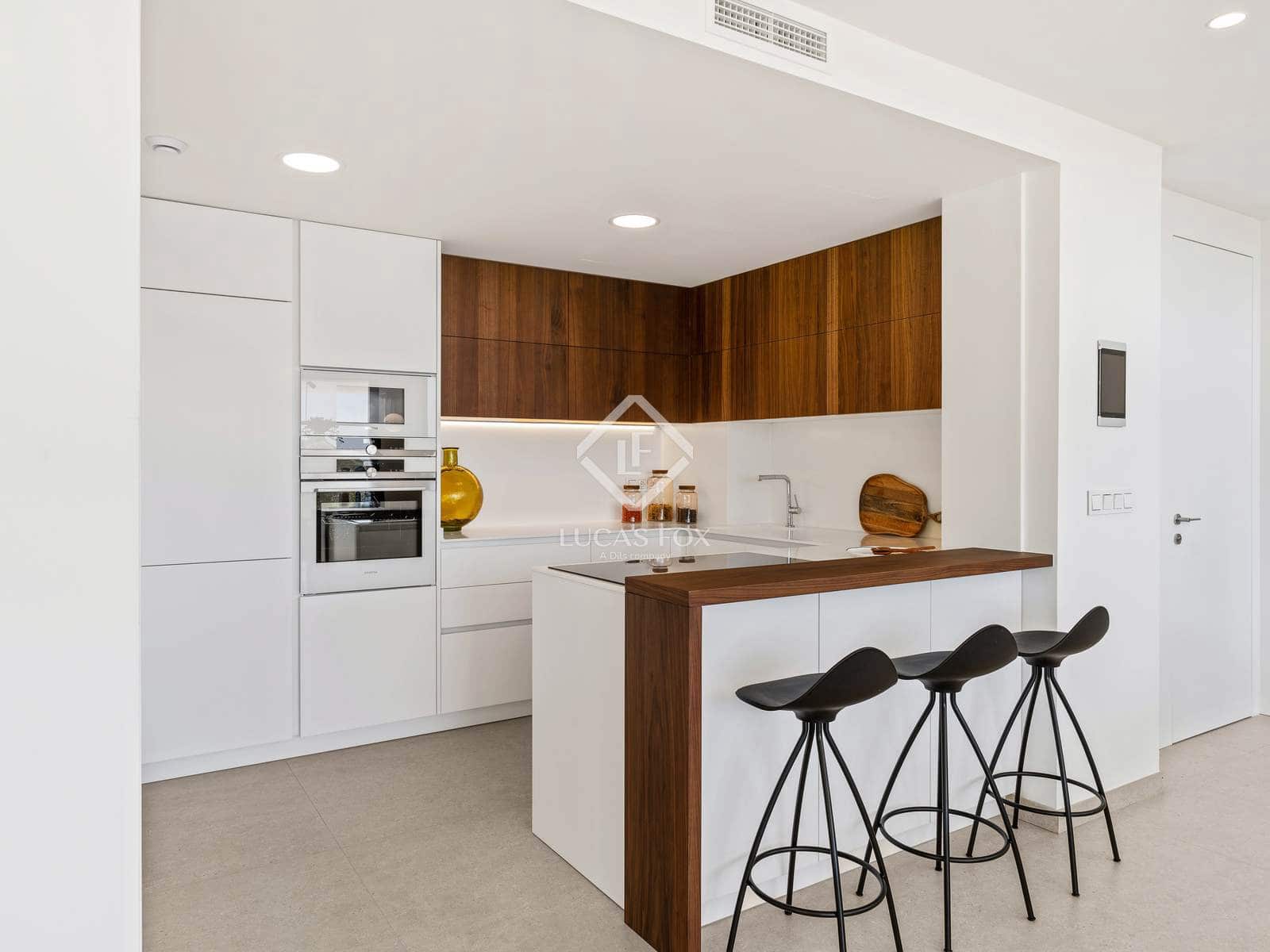 4 bedroom Villa for sale in Altea with pool garage - € 2,135,000 (Ref: 7177611)