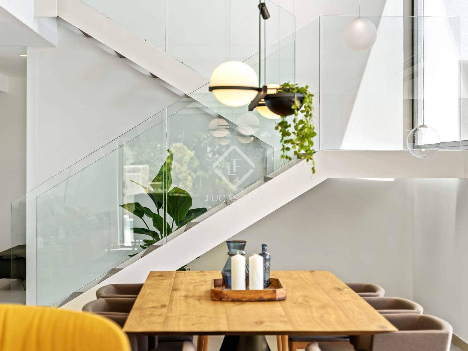 4 bedroom Villa for sale in Altea with pool garage - € 2,135,000 (Ref: 7177611)