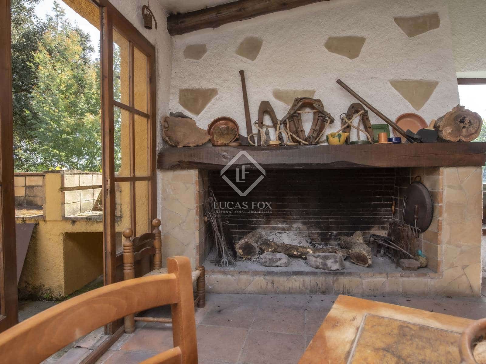 3 soveværelse Villa til salg i Santa Cristina d'Aro med swimmingpool garage - € 880.000 (Ref: 7182815)