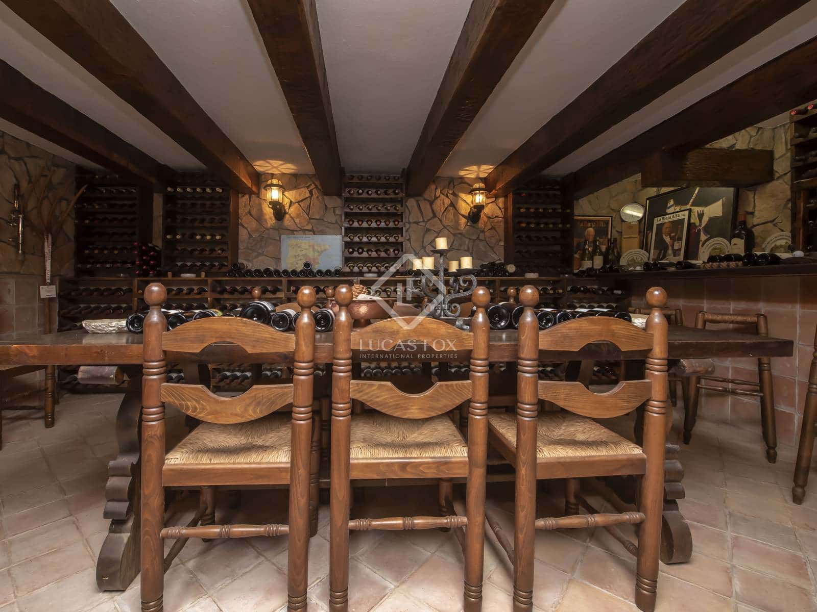 3 soveværelse Villa til salg i Santa Cristina d'Aro med swimmingpool garage - € 880.000 (Ref: 7182815)