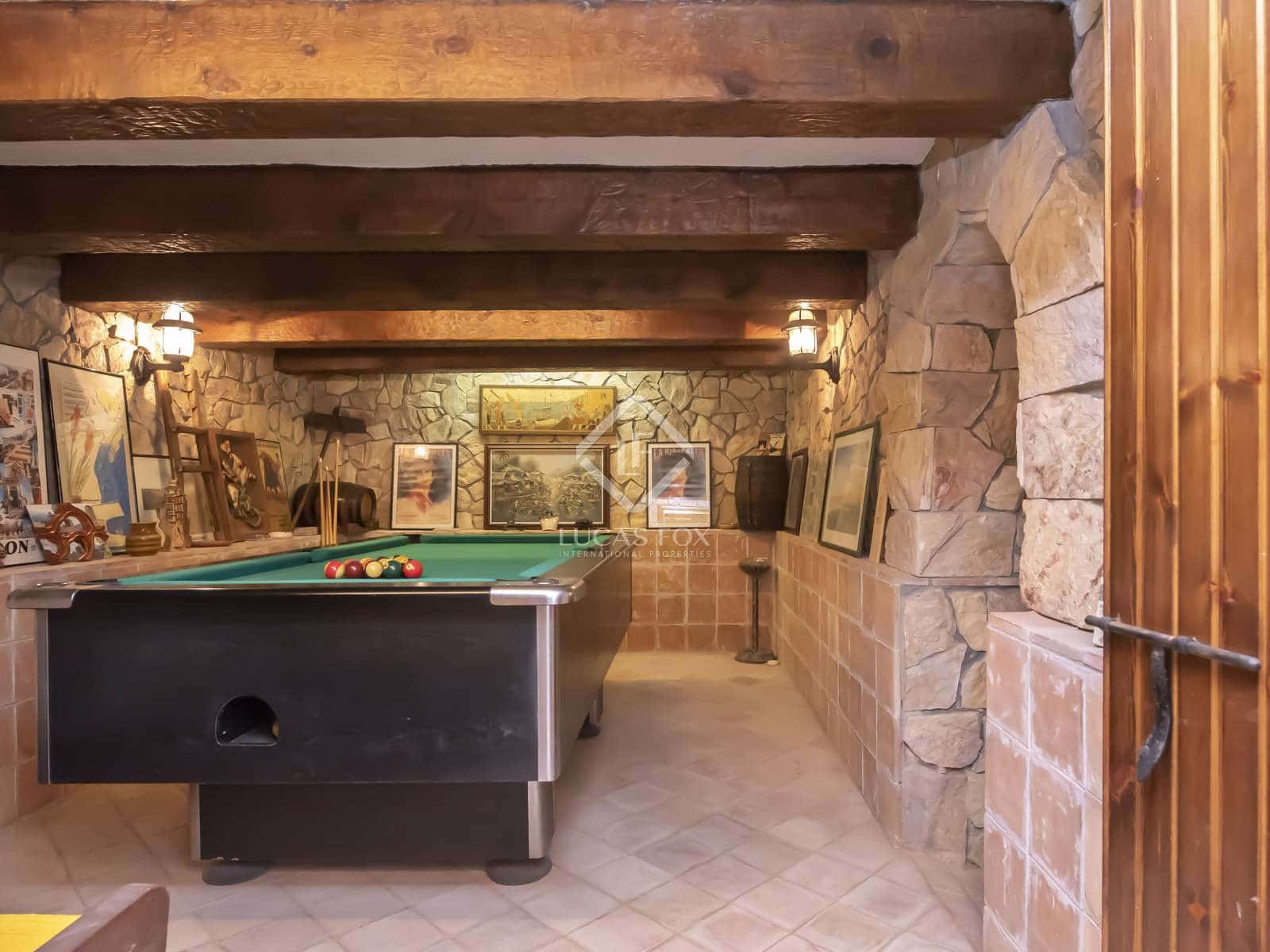 3 soveværelse Villa til salg i Santa Cristina d'Aro med swimmingpool garage - € 880.000 (Ref: 7182815)