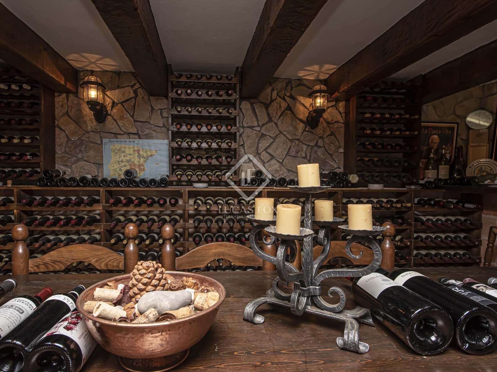 3 soveværelse Villa til salg i Santa Cristina d'Aro med swimmingpool garage - € 880.000 (Ref: 7182815)