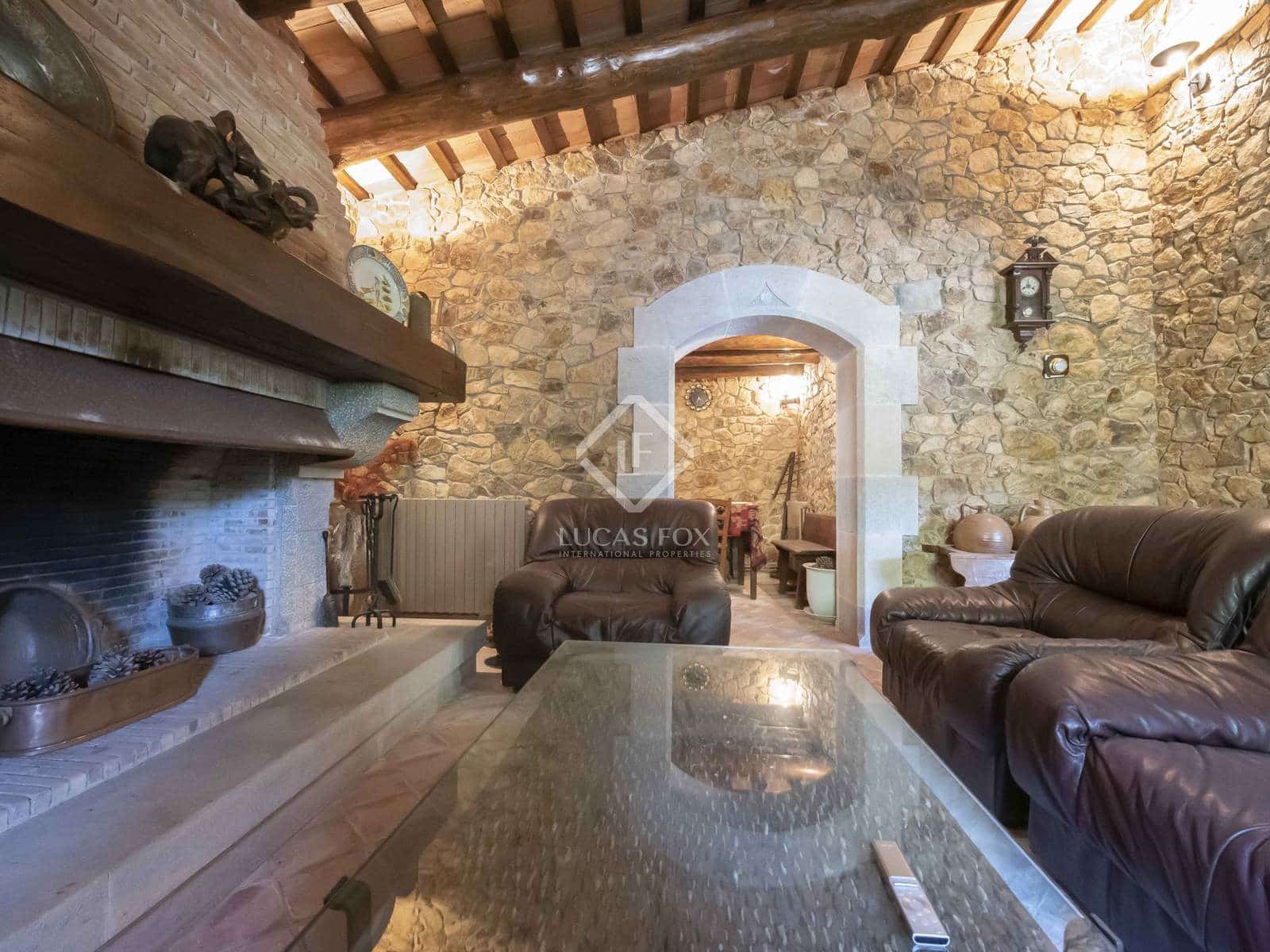 3 soveværelse Villa til salg i Santa Cristina d'Aro med swimmingpool garage - € 880.000 (Ref: 7182815)