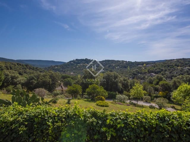 3 makuuhuone Huvila myytävänä paikassa Santa Cristina d'Aro mukana uima-altaan 
autotalli - 880 000 € (Ref: 7182815)