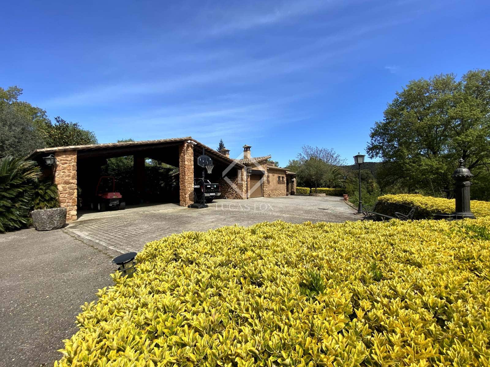 3 soveværelse Finca/Landehus til salg i Santa Cristina d'Aro med swimmingpool garage - € 1.300.000 (Ref: 7182821)