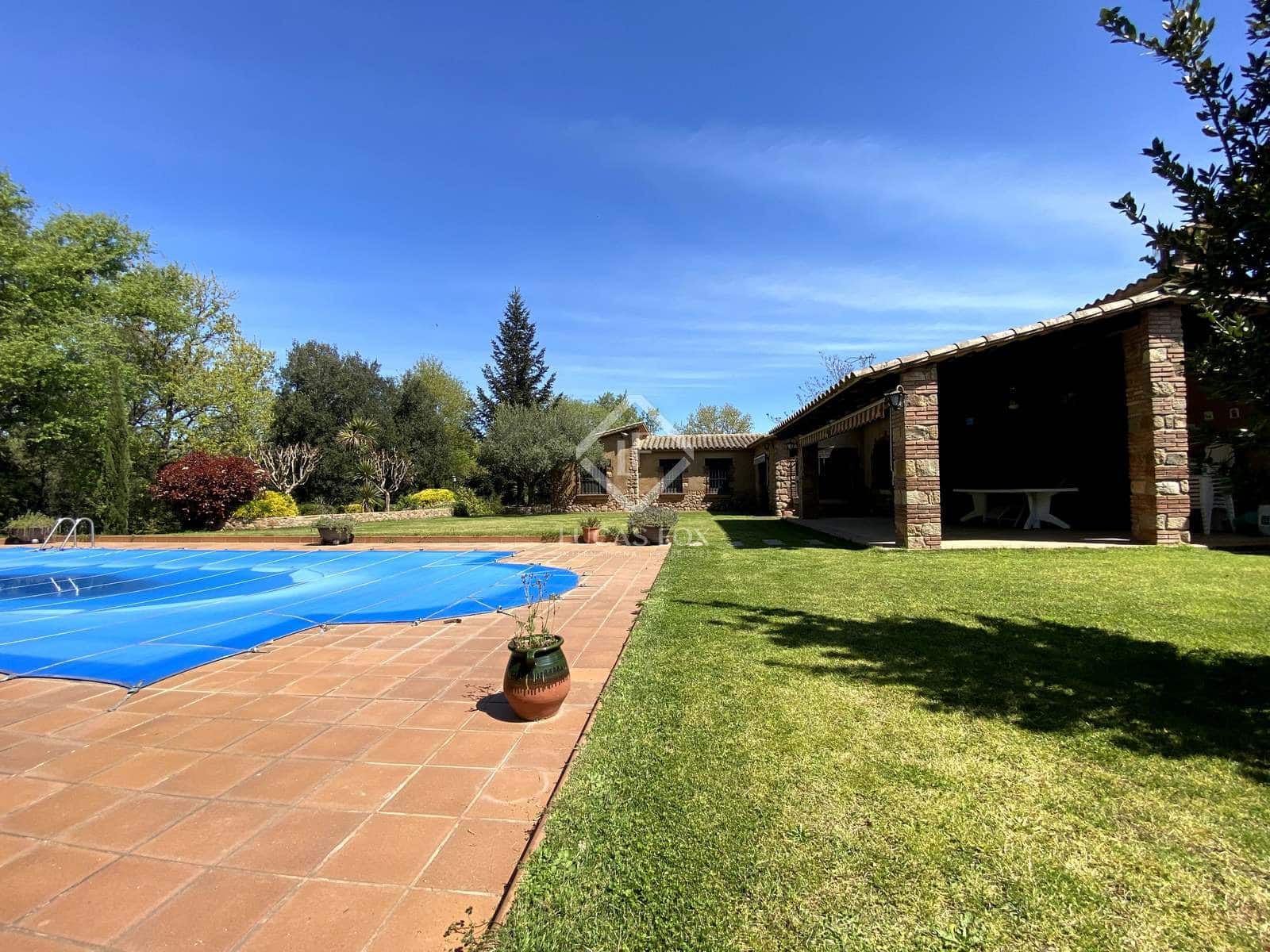 3 soveværelse Finca/Landehus til salg i Santa Cristina d'Aro med swimmingpool garage - € 1.300.000 (Ref: 7182821)
