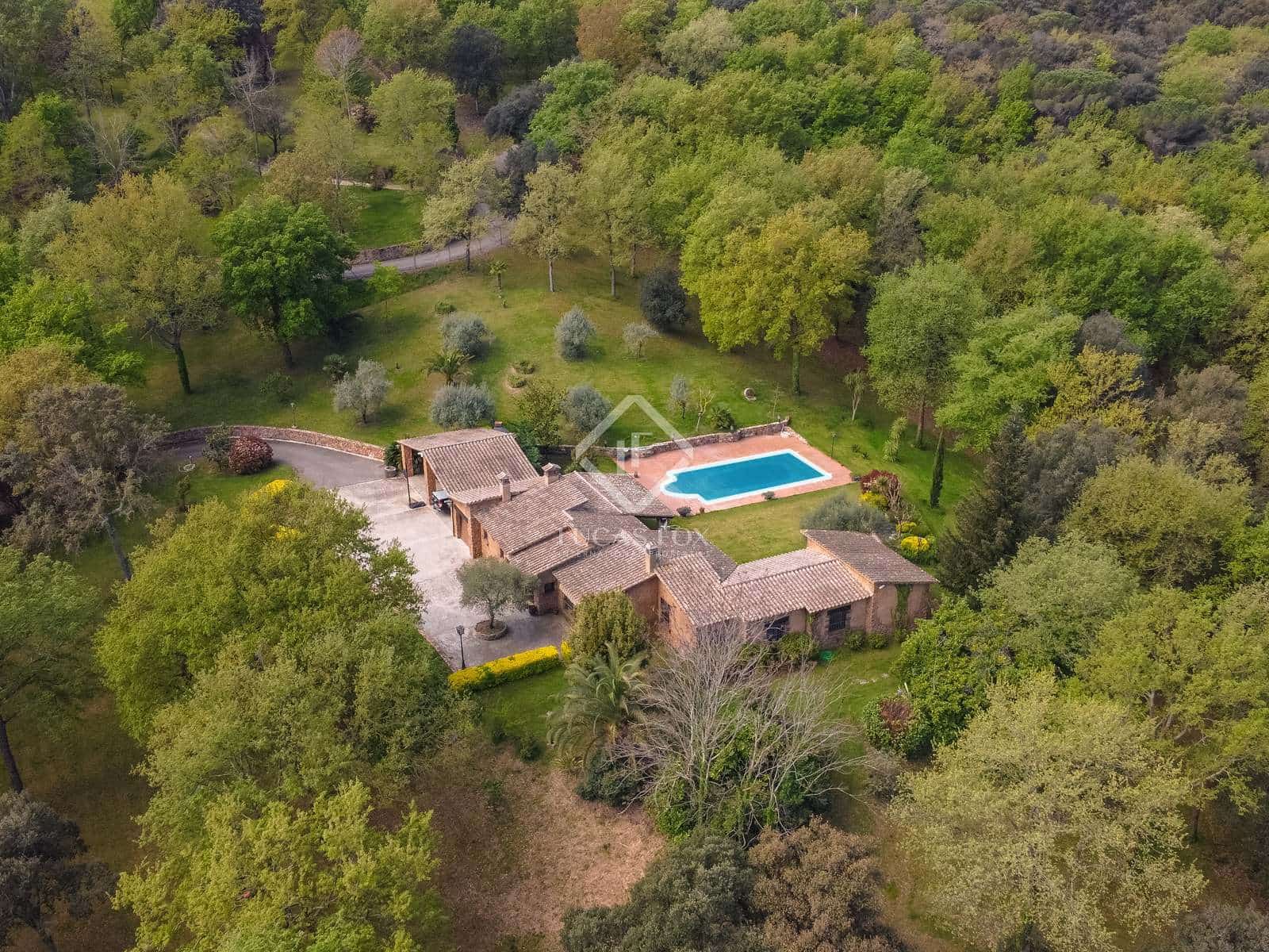 3 soveværelse Finca/Landehus til salg i Santa Cristina d'Aro med swimmingpool garage - € 1.300.000 (Ref: 7182821)