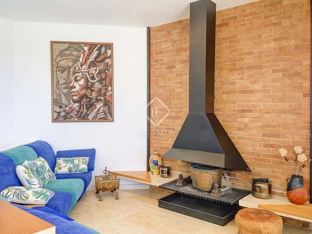 6 soverom Villa til salgs i Torredembarra med svømmebasseng garasje - € 2 400 000 (Ref: 7182842)