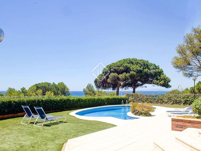 6 soverom Villa til salgs i Torredembarra med svømmebasseng garasje - € 2 400 000 (Ref: 7182842)