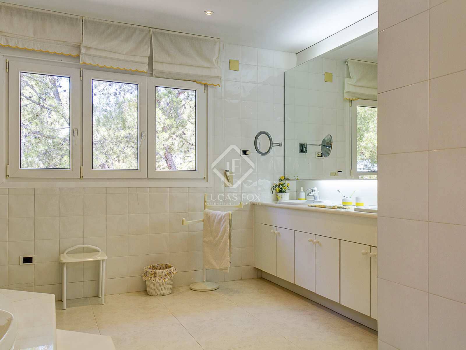 6 soveværelse Villa til salg i Torredembarra med swimmingpool garage - € 2.400.000 (Ref: 7182842)