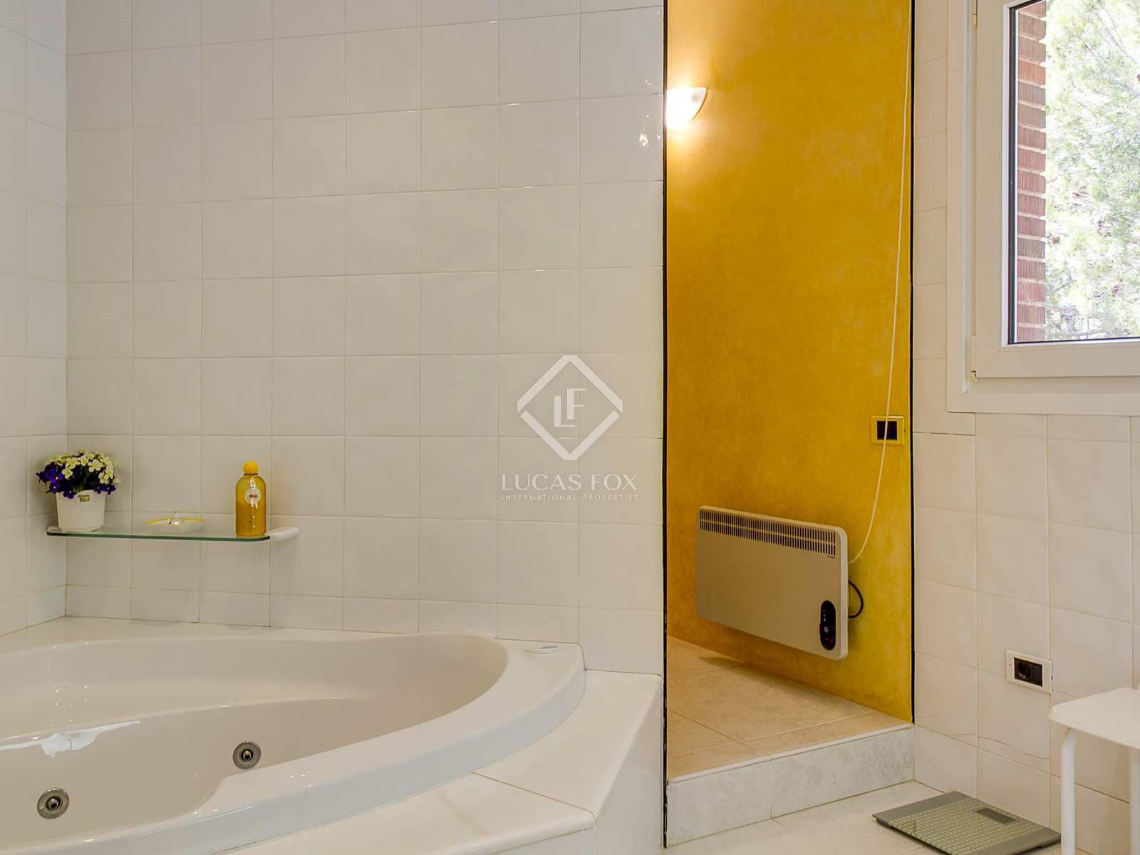 6 soveværelse Villa til salg i Torredembarra med swimmingpool garage - € 2.400.000 (Ref: 7182842)