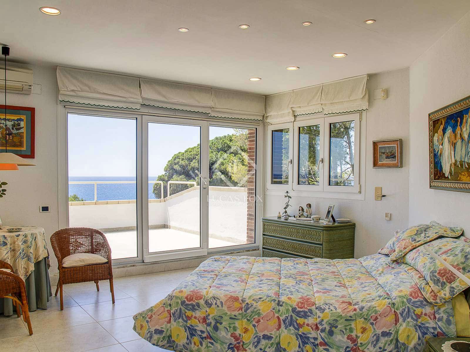 6 soveværelse Villa til salg i Torredembarra med swimmingpool garage - € 2.400.000 (Ref: 7182842)