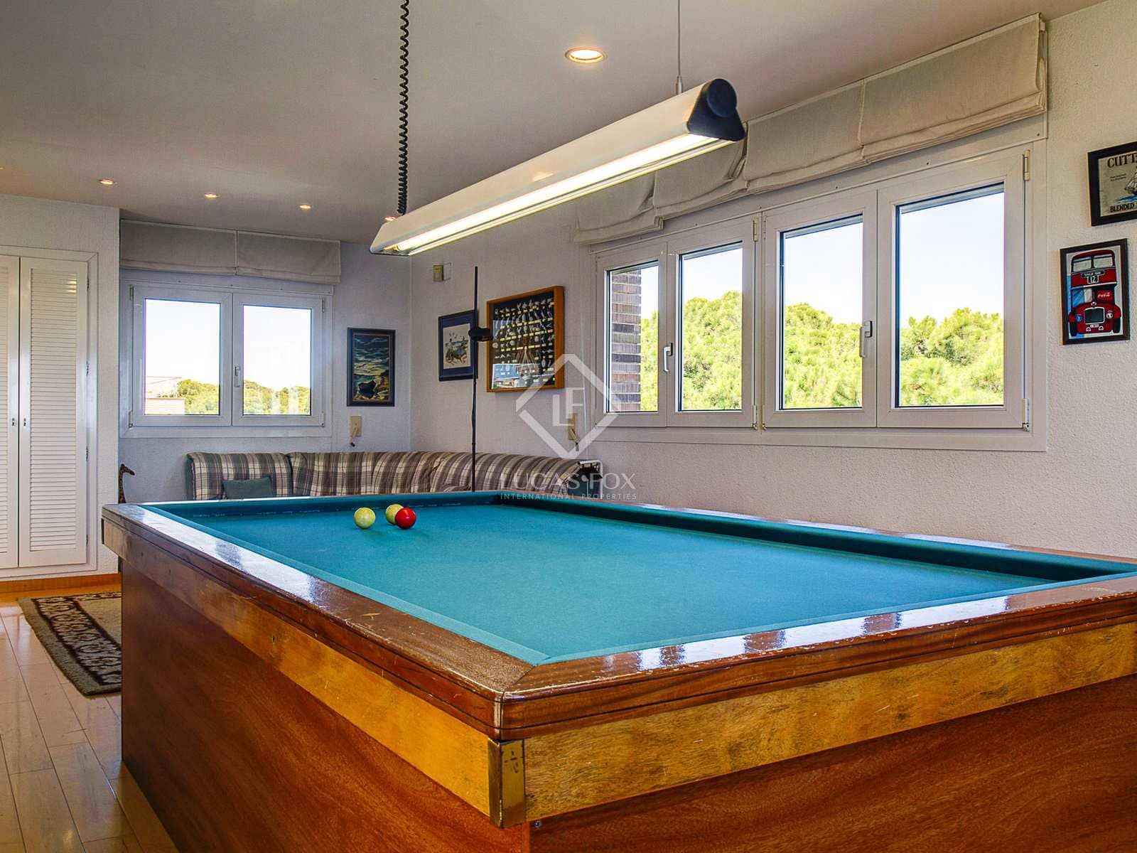 6 soveværelse Villa til salg i Torredembarra med swimmingpool garage - € 2.400.000 (Ref: 7182842)