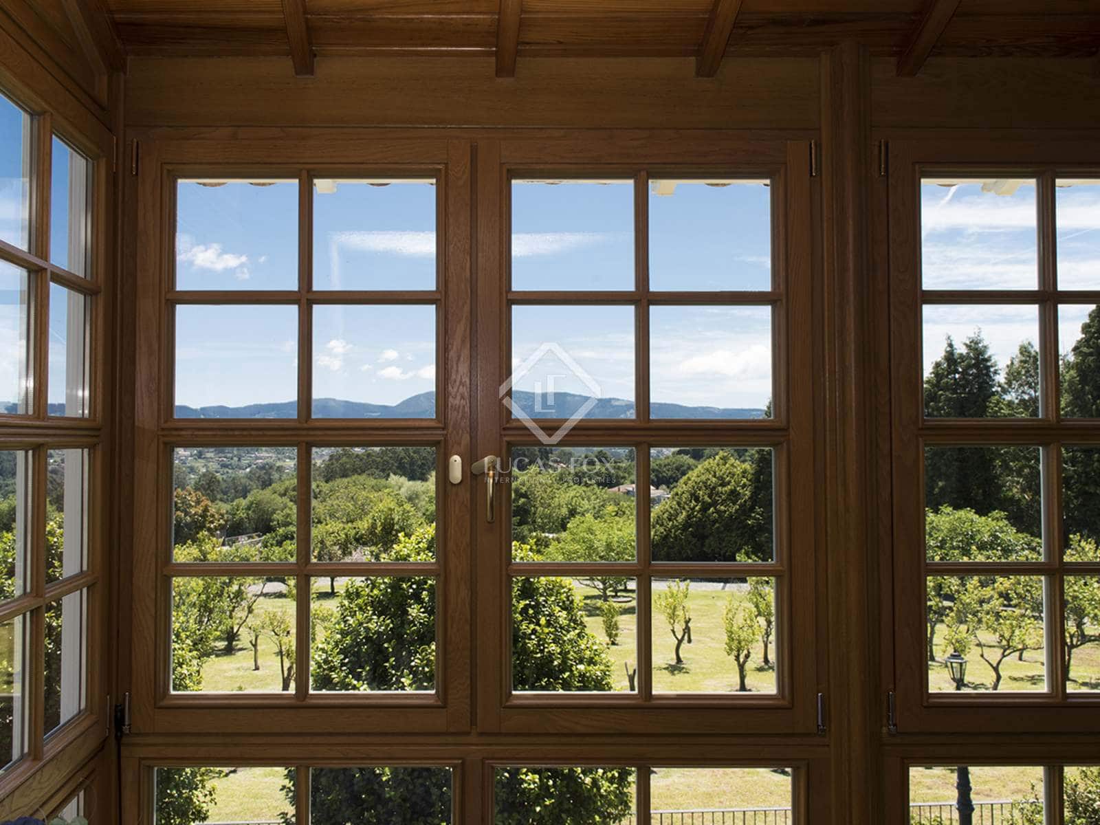 7 soveværelse Villa til salg i Nigran med swimmingpool garage - € 1.700.000 (Ref: 7182844)