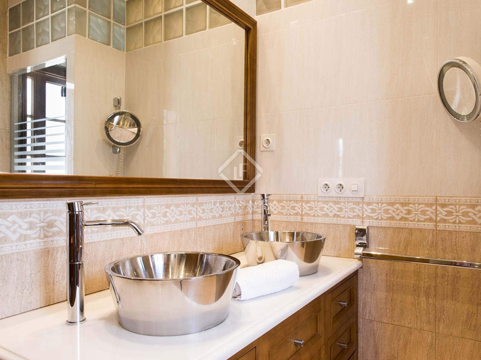 7 soveværelse Villa til salg i Nigran med swimmingpool garage - € 1.700.000 (Ref: 7182844)