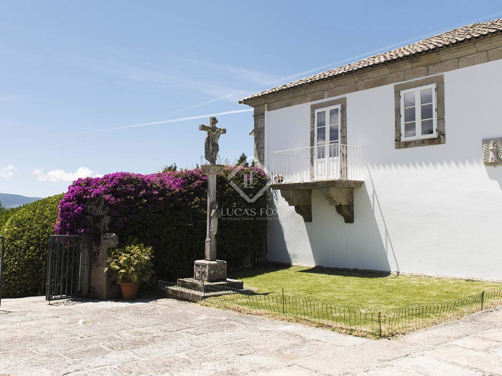 7 soveværelse Villa til salg i Nigran med swimmingpool garage - € 1.700.000 (Ref: 7182844)