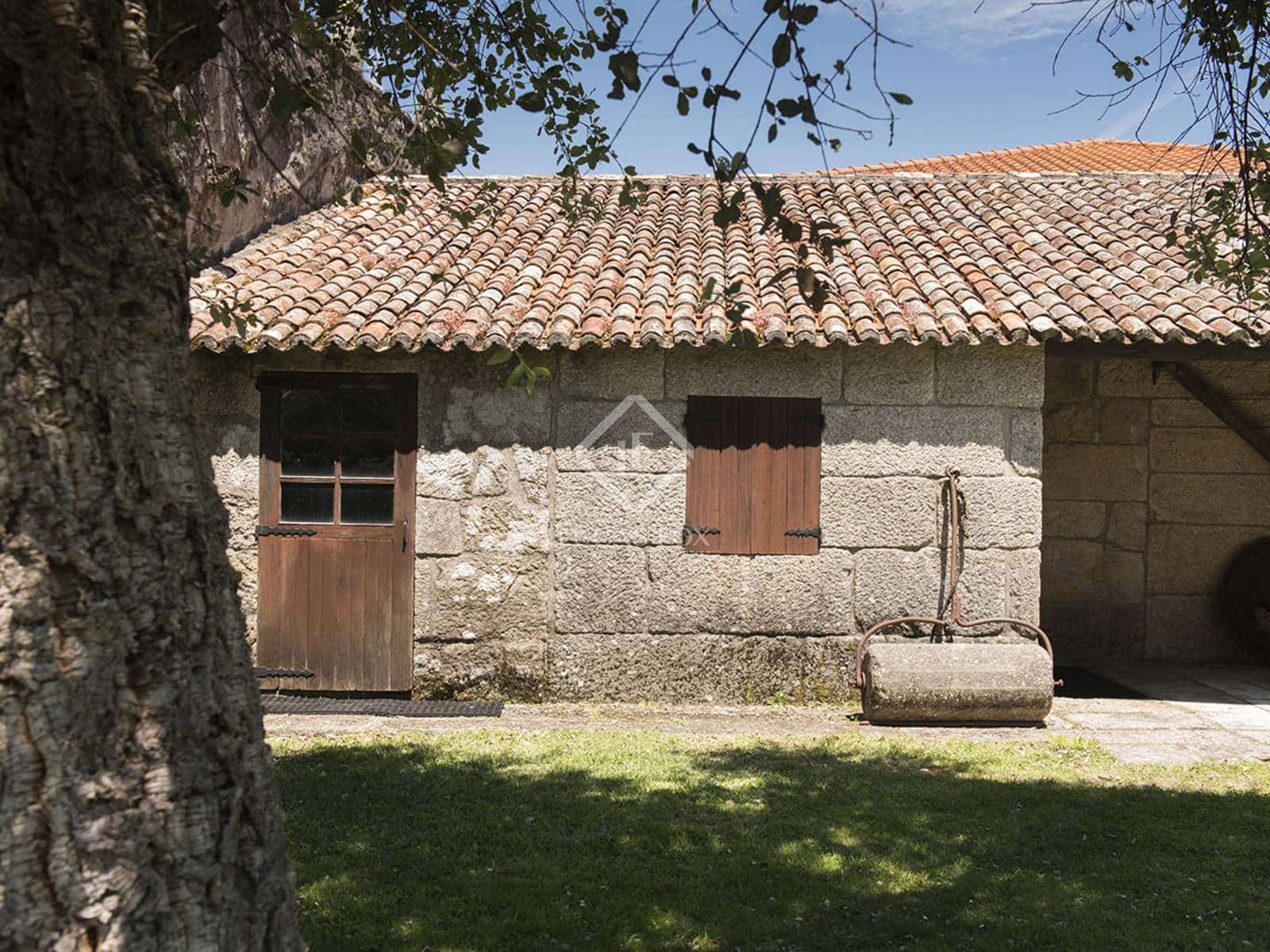 7 soveværelse Villa til salg i Nigran med swimmingpool garage - € 1.700.000 (Ref: 7182844)