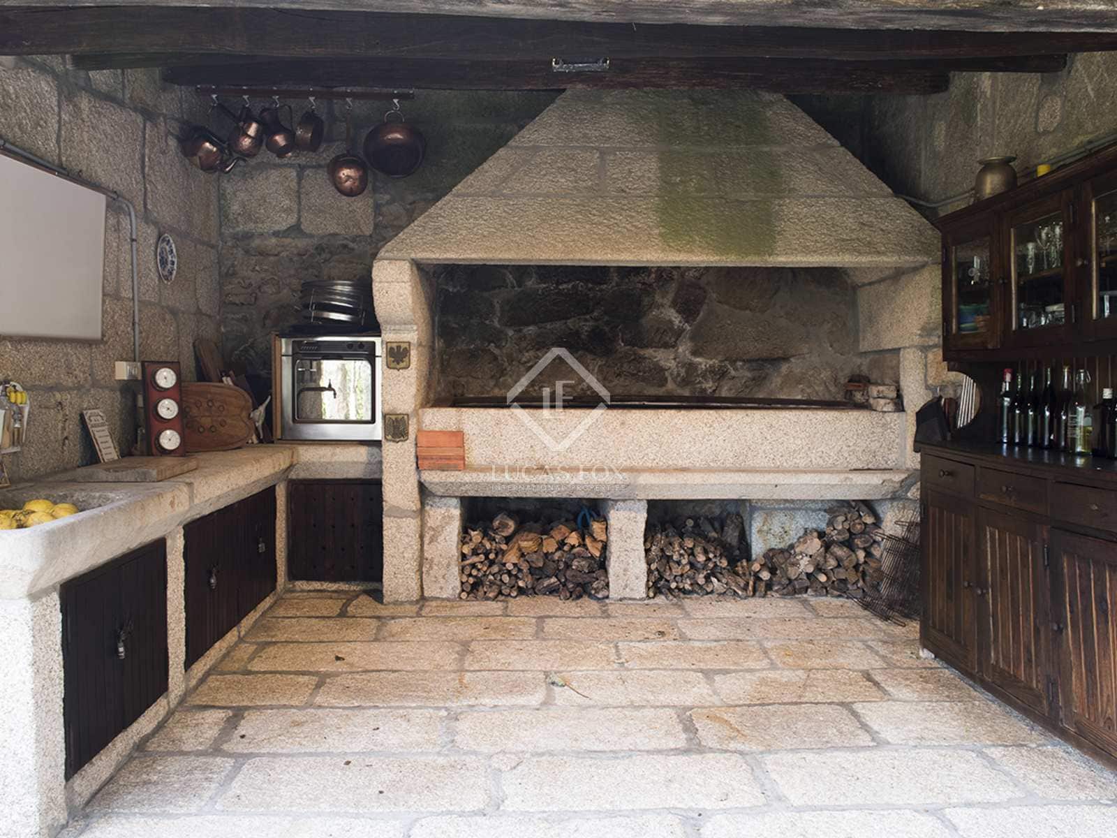 7 soveværelse Villa til salg i Nigran med swimmingpool garage - € 1.700.000 (Ref: 7182844)