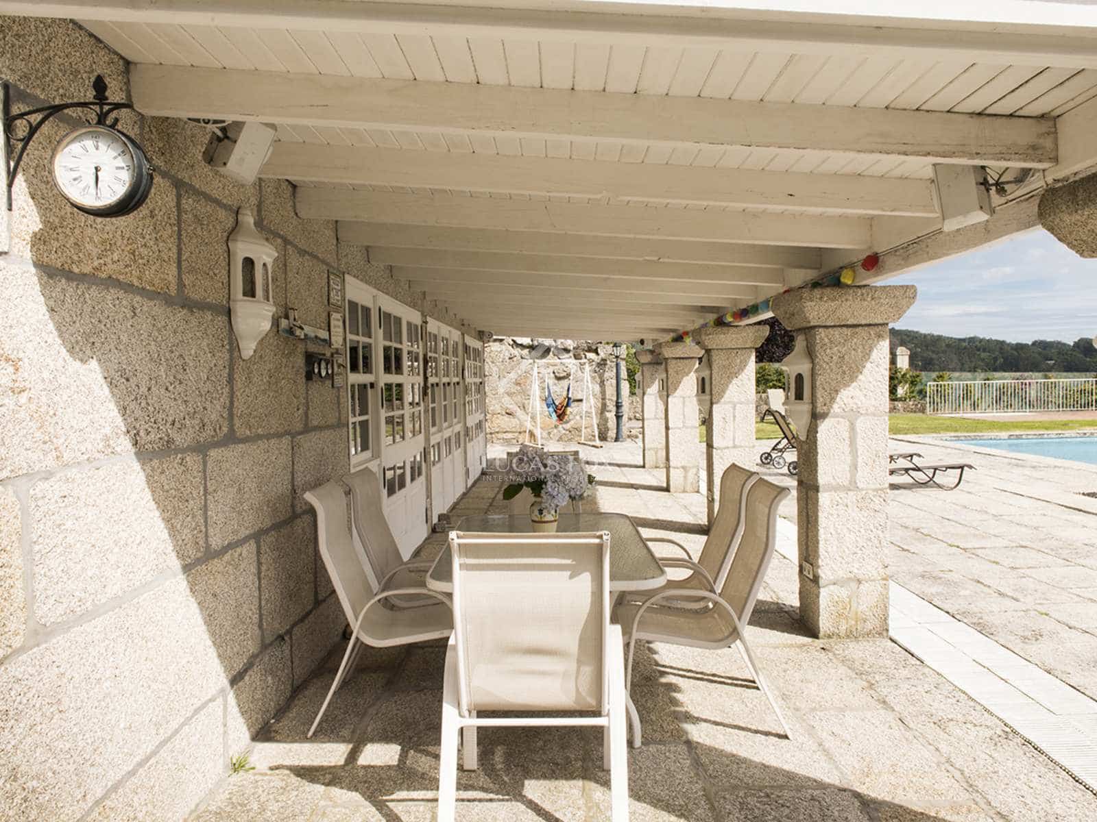 7 soveværelse Villa til salg i Nigran med swimmingpool garage - € 1.700.000 (Ref: 7182844)